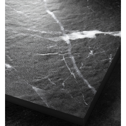 Receveur marbre noir grille carrée